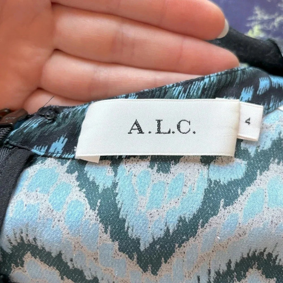 A.L.C. Kylia 100% Silk Blue Black Abstract Pleated Maxi Dress Size 4 - Picture 12 of 13